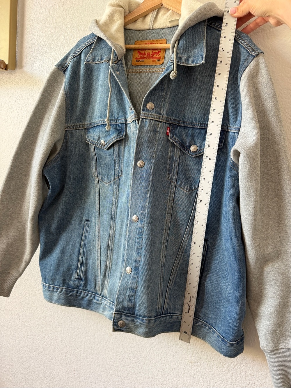 Levi's Blue Denim Jacket with Gray Hood and Sleeves - Picture 4 of 8